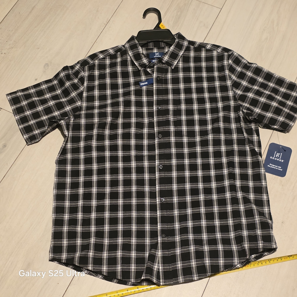 B041 George Men's Plaid Button Down Shirt - Black and White